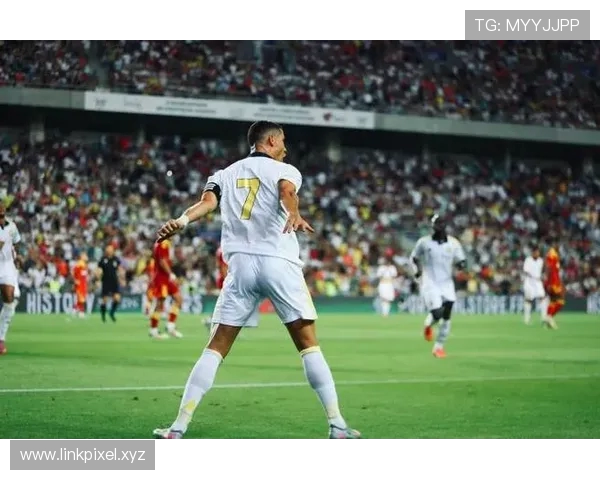 西马坎破门C罗建功SiU庆祝利雅得胜利2-0战胜里奥阿维